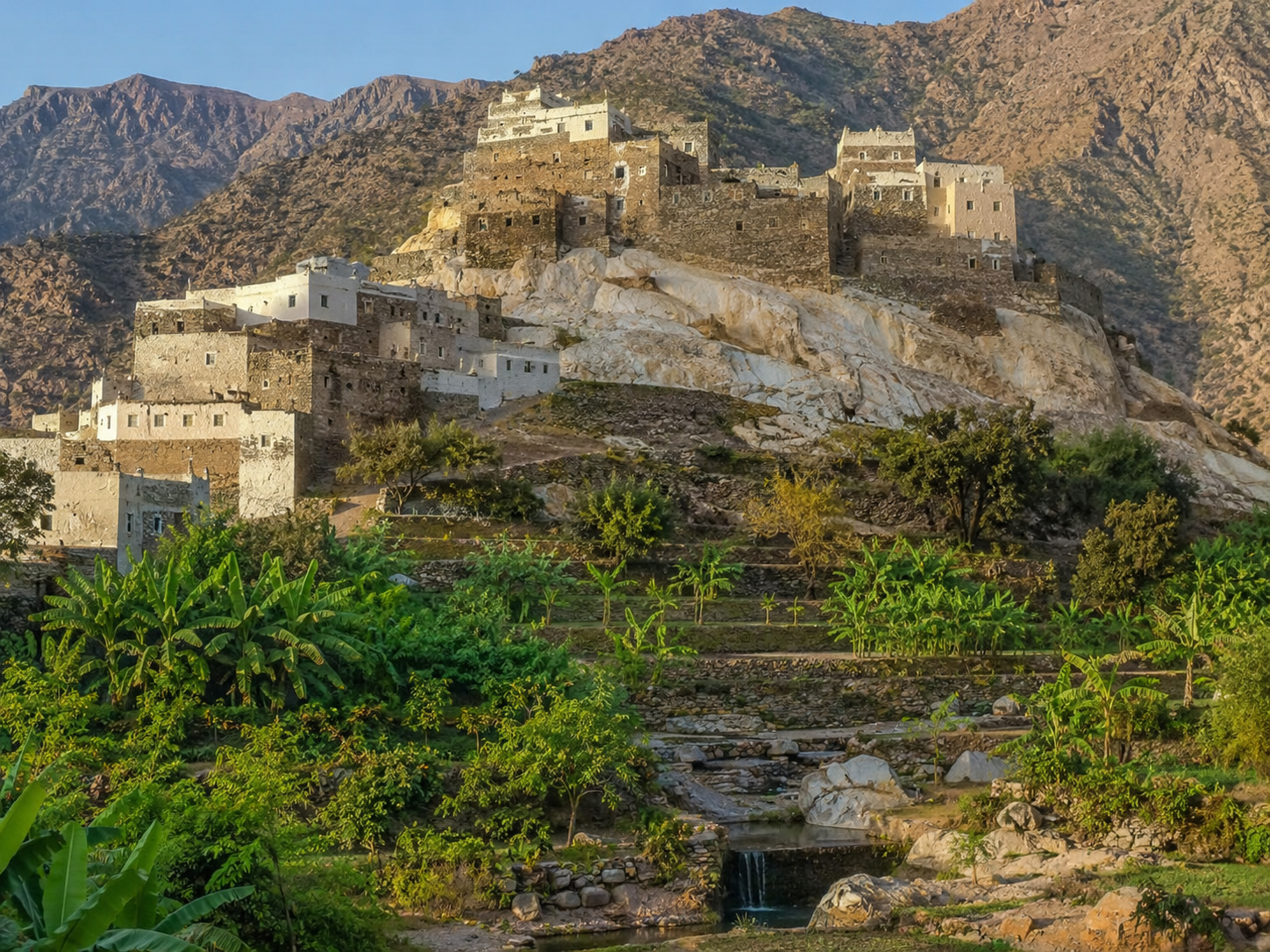 قرية ذي عين الأثرية في المخواة