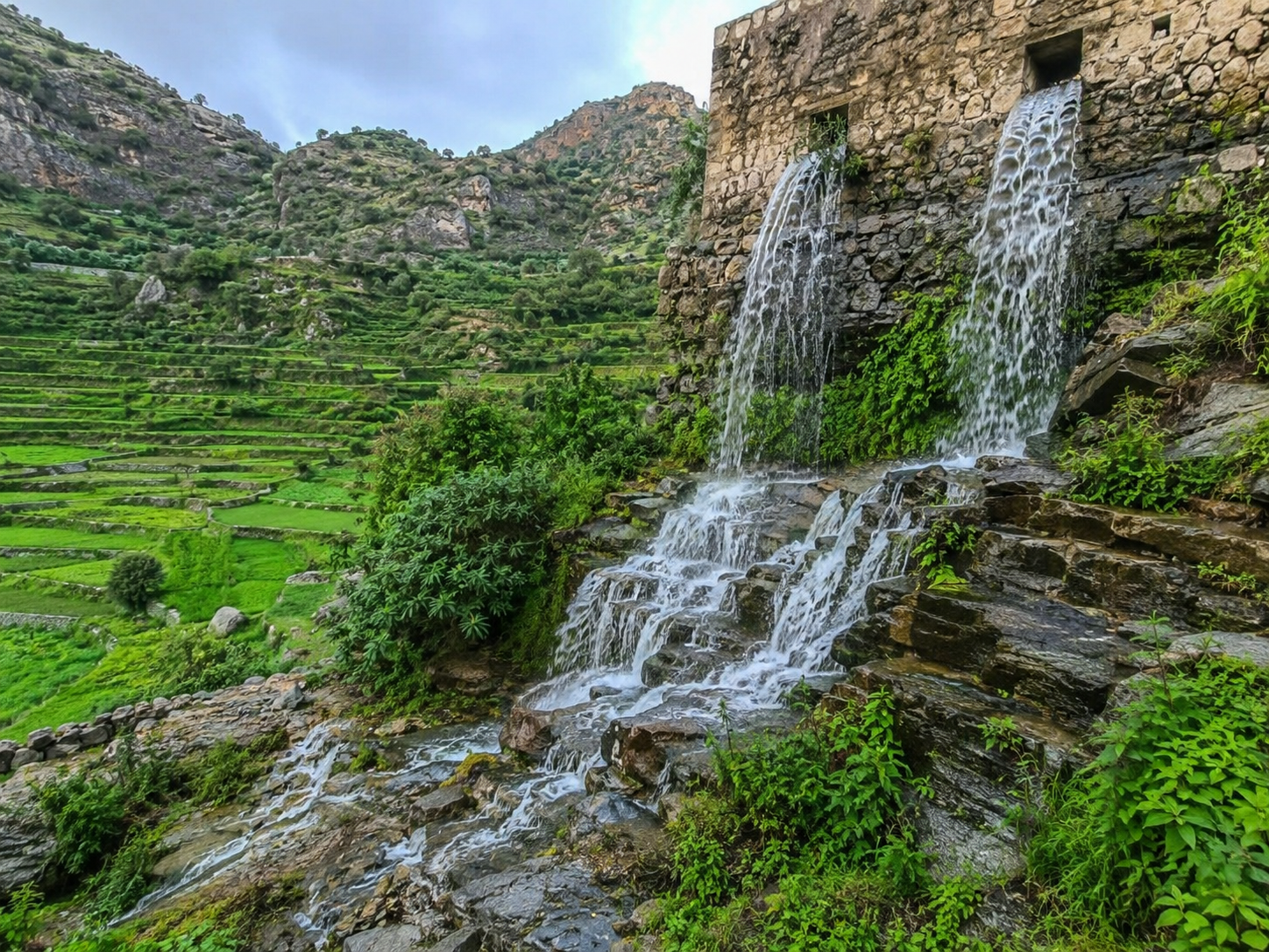 شلالات خيرة في بني حسن